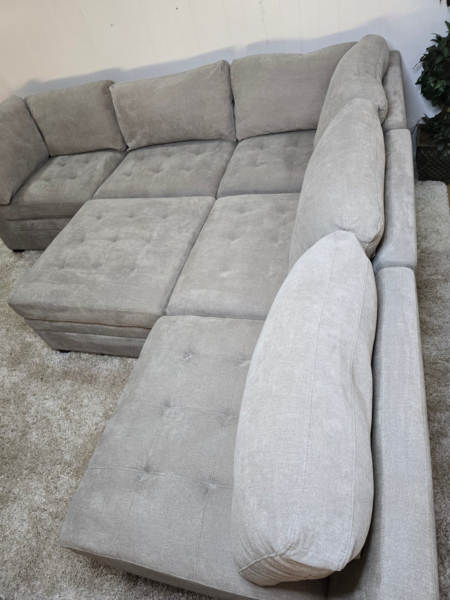 Thomasville Tisdale 6-piece Modular Fabric Sectional