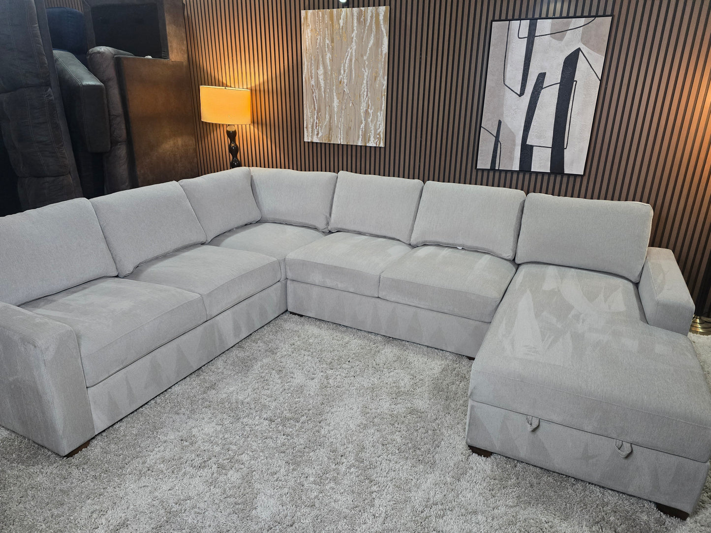 -1223- LIKE NEW - Thomasville Glenn Fabric Sectional with Storage Chaise