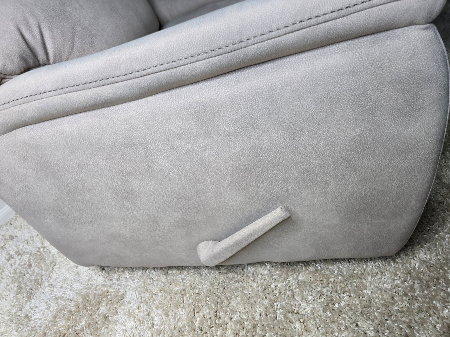 NEW - True Innovations Hayden Manual Rocker Recliners Super Soft To Touch Cream Color Fabric Comfy