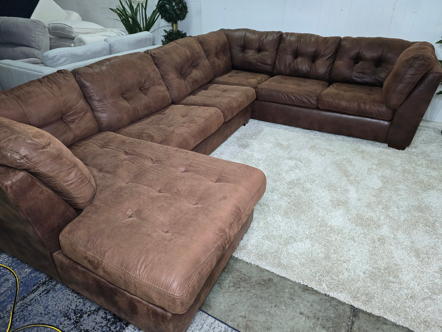 Z- Ashley Large 3 Piece Brown U Shape Sectional Pull Out Sleeper Sofa