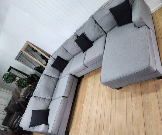 6 Seater Gray Modern Sectional with Chaise and Black Pillows