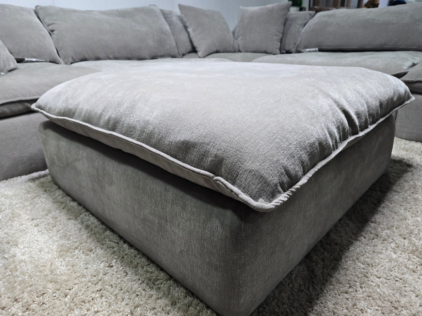 -1223-  Modern Sereen 6-piece Fabric Modular Sectional, Taupe with Ottoman