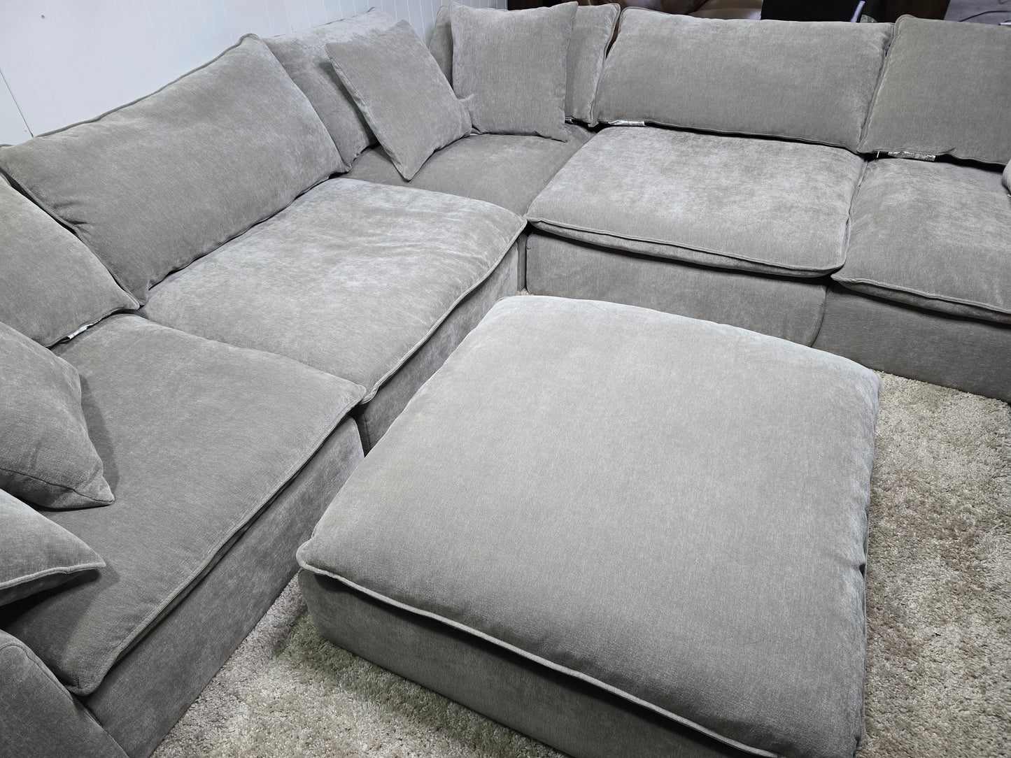 -1223-  Modern Sereen 6-piece Fabric Modular Sectional, Taupe with Ottoman