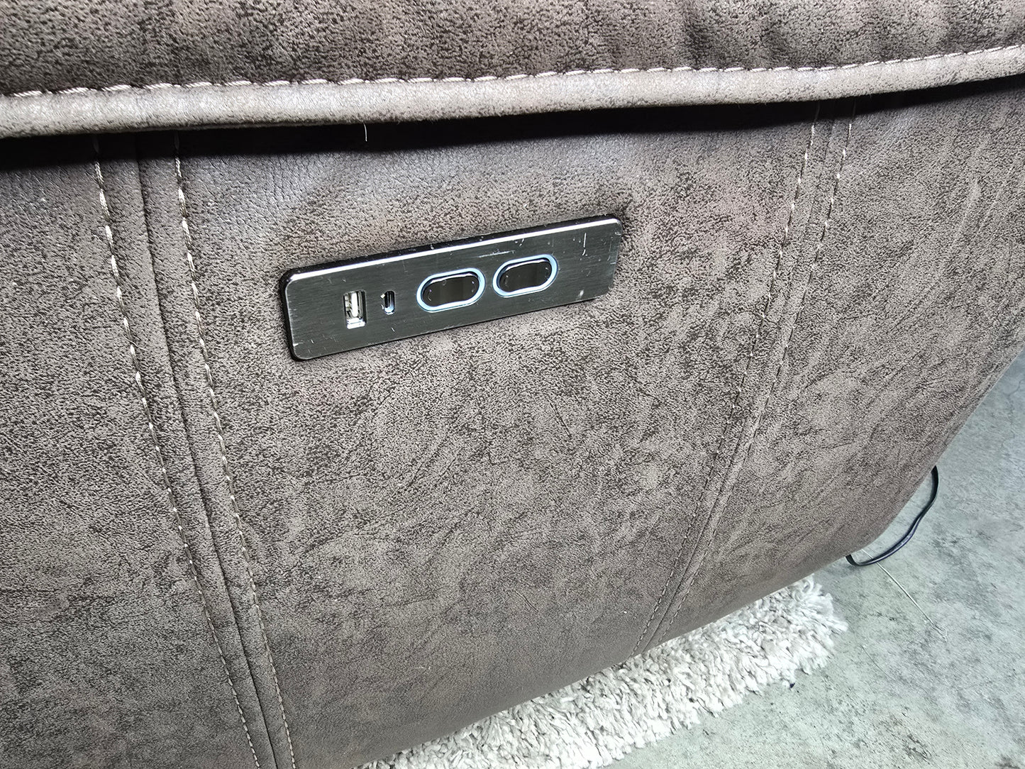 -1223- LIKE NEW- 6 Piece Brower Fabric Power Reclining Sectional with Power Headrests