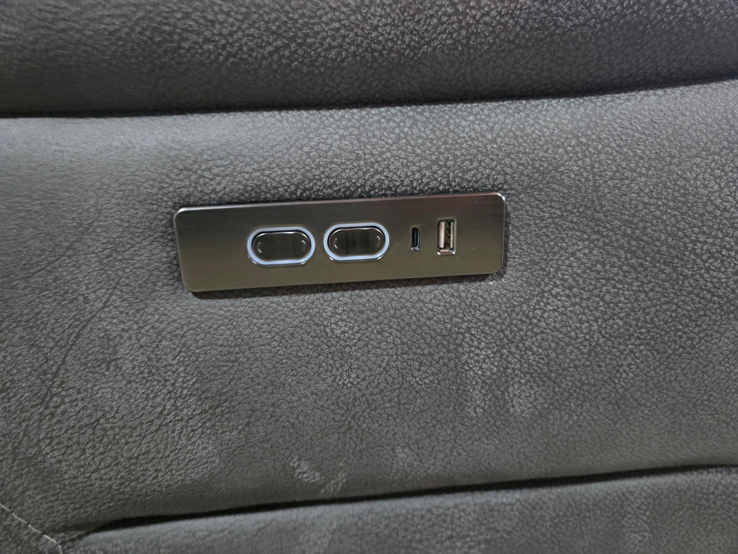 -1223- LIKE NEW- Gray 6-Piece Reclining Sectional with Power Headrests and Storage