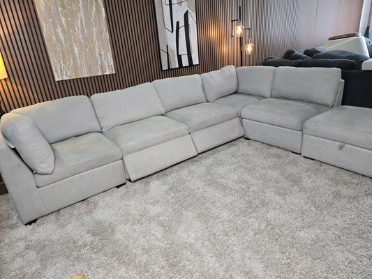 -1223- Thomasville Rockford 6-piece Fabric Modular Sectional with 2 Power Footrests Light Gray
