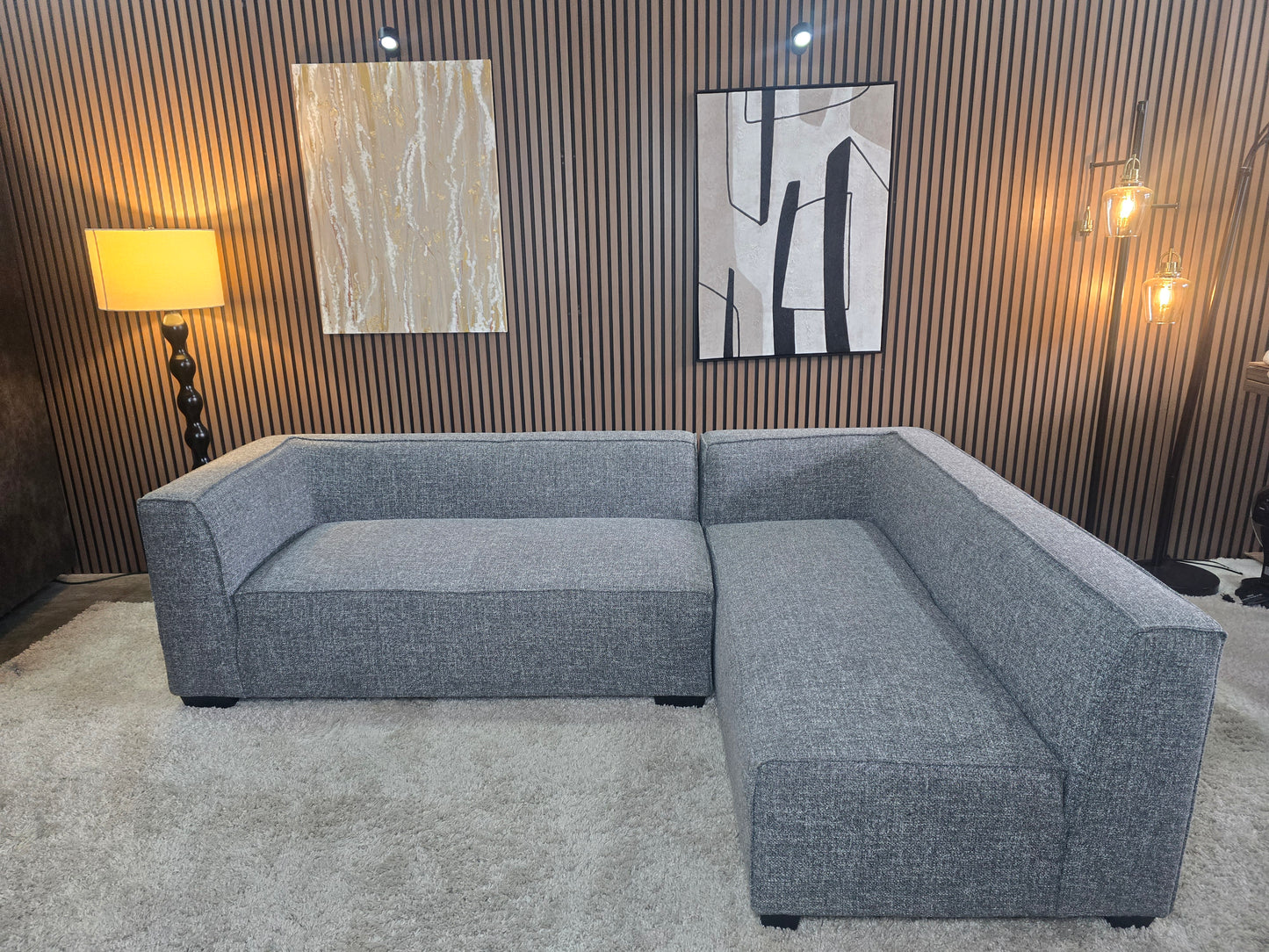 -1224- Jaylene Gray Sectional Sofa Excellent Condition