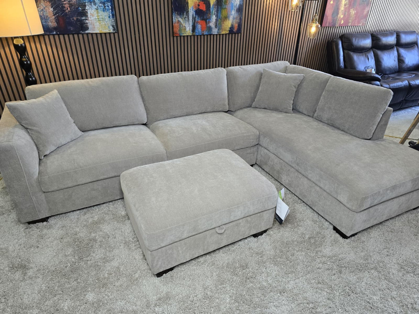 -1223- NEW Without Tag- Thomasville Walsen Sectional with Storage Ottoman